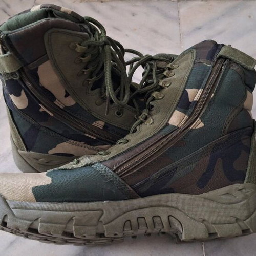 Military camouflage boots wood size 46 new