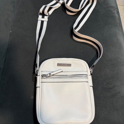 Aldo men's shoulder bag like new, leatherette