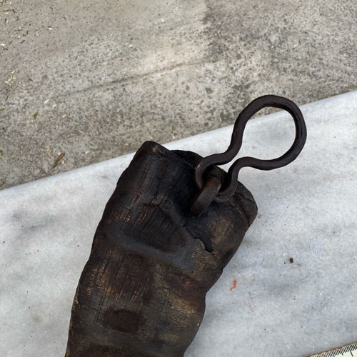 Transport container used, possibly for gunpowder, made of horn
