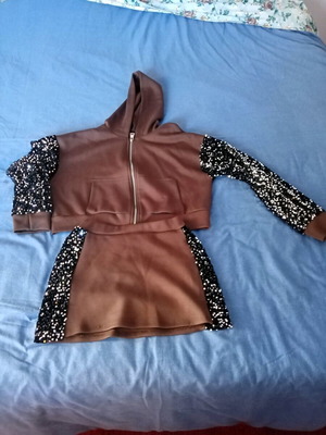 Jacket with skirt like new, brown Italian clothing