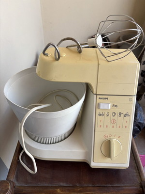 Philips stand mixer used, functional