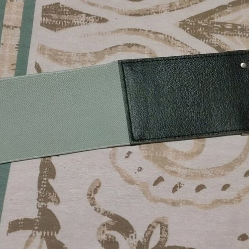 Silver belt with elastic like new, length 97 cm