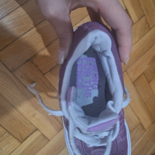 Jordan athletic shoes size 35.5 like new, purple