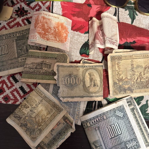 Old banknotes used from Greece