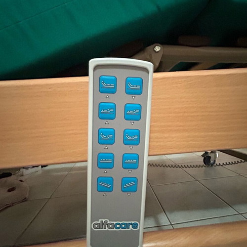 Orthopedic electric patient bed like new, Alfacare