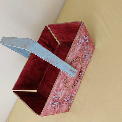 Basket refurbished from hard Plexiglas