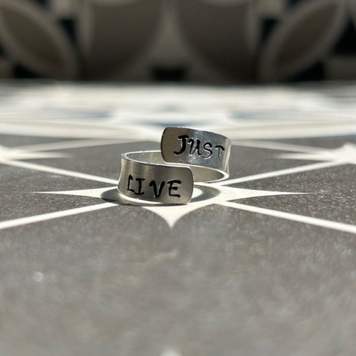 Just Live adjustable unisex ring used, silver color