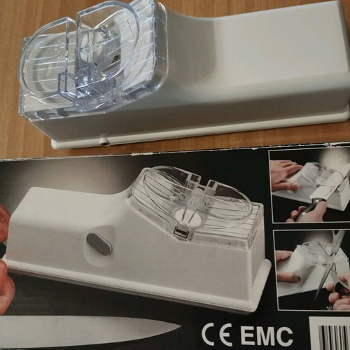 Knife and scissor sharpener machine unused, battery operated