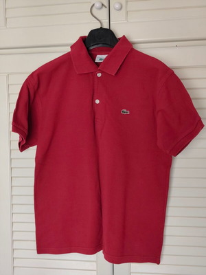 Lacoste t-shirt used, size M, red