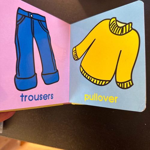 Children's book Clothes used in English