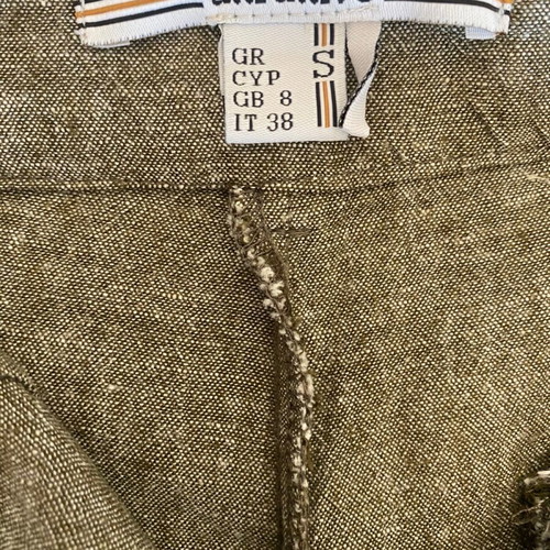 Attrattivo high-waisted shorts size small like new, beige
