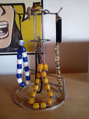 Worry beads used, collection of 4 pieces with stand