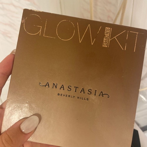 Glow Kit Anastasia Beverly Hills