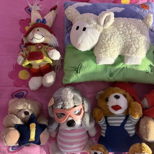 Various plush toys set