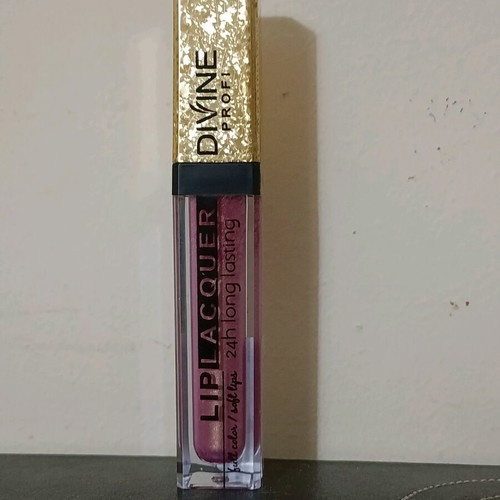 Lipstick new with safety seal