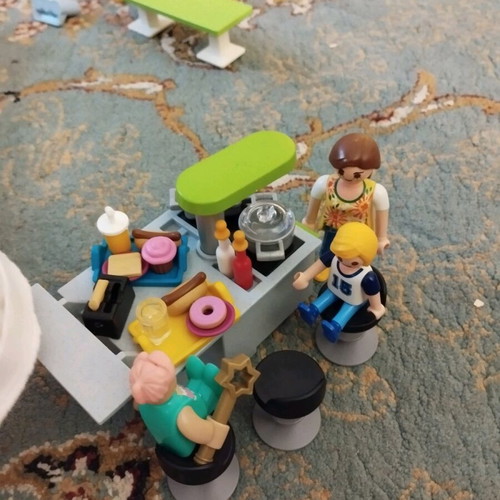 Playmobil kitchen like new with carrying bag
