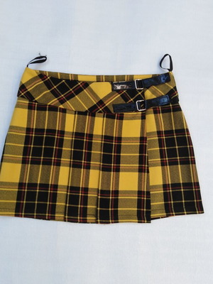 Mini skirt yellow checkered like new with pleats and black buckles