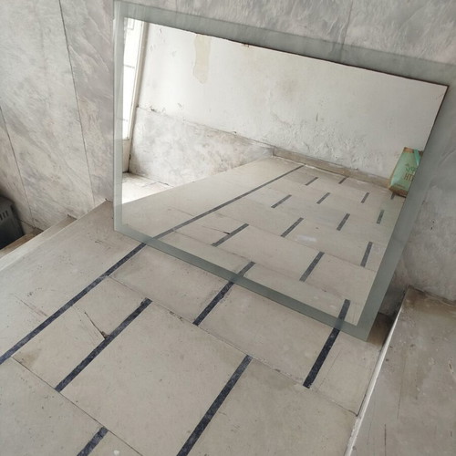 Bathroom mirror used 79x99 cm