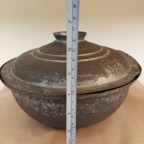 ANTIQUE COPPER POT ENGRAVED WITH THE YEAR 1956 COLLECTIBLE!