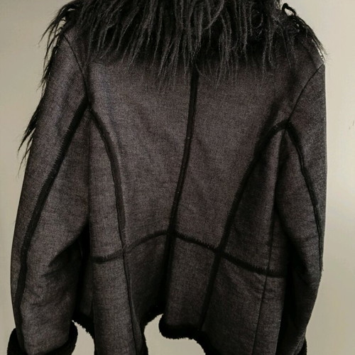 Petra women's jacket used, black and gray with fur details