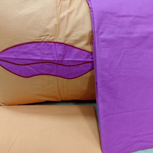 Bed sheet set semi-double percale with minor defect
