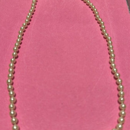 Pearl necklace vintage, like new, 59 cm with unique clasp