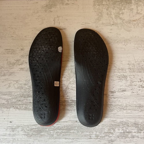 A To Z Greek women's insoles like new, sizes 38-39, green