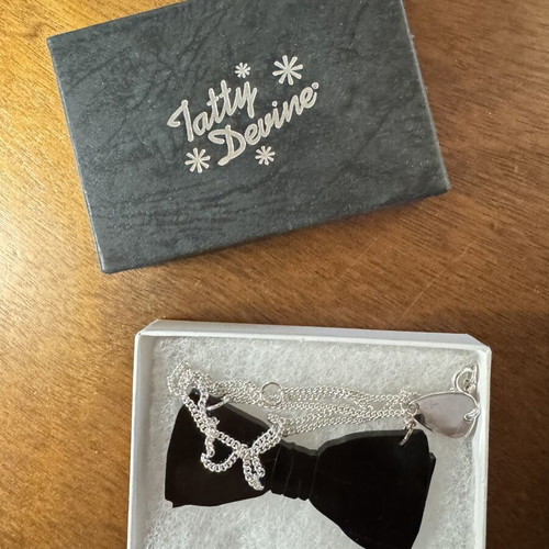 Tatty Devine Bow Tie Necklace black acrylic like new