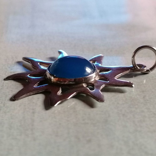 Silver 950 handmade sun pendant with blue mineral agate stone new