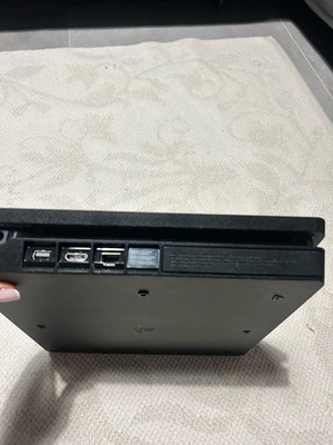 PlayStation 4 σαν καινούργιο