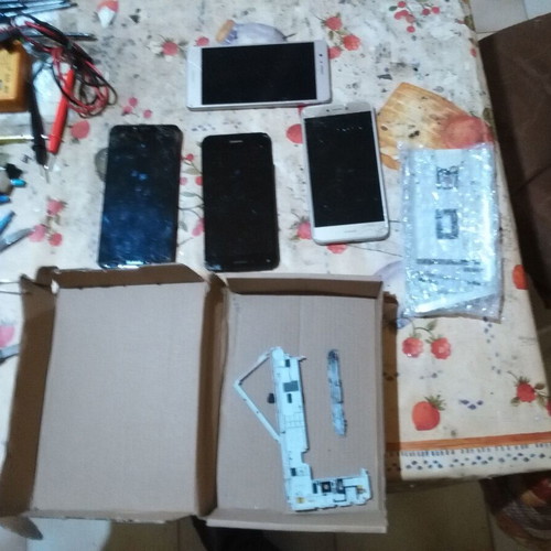 Various used Huawei mobile phone parts