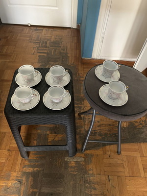 Coffee cup set with saucers, 6 pieces, like new