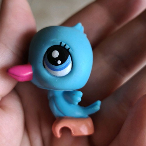 Littlest Pet Shop Hummingbird figure 1539 used collectible