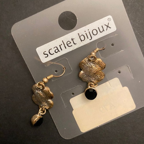 Dangling earrings new with copper look