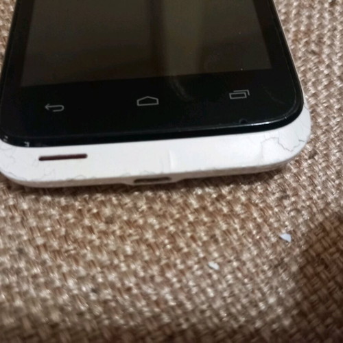 Vodafone 975 Smart 3 used mobile phone, white, without charger