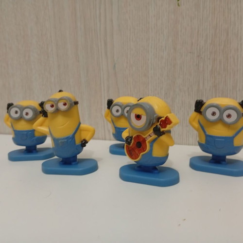 Nestle Minions figure set used, Despicable Me characters