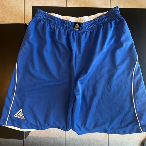 Nickan basketball shorts used, size XL