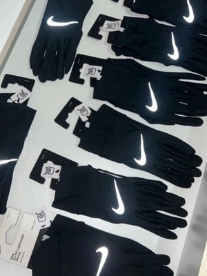 Nike gloves reflective new, black
