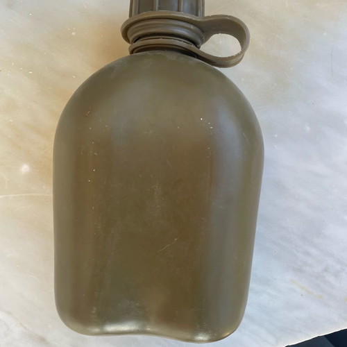 ES water canteen used