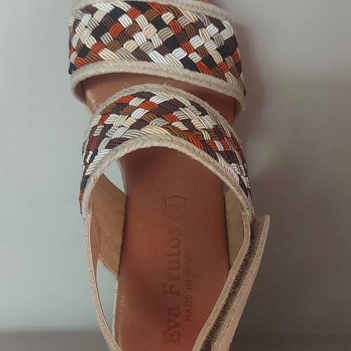 Eva Frutos platform sandals like new, size 37, beige
