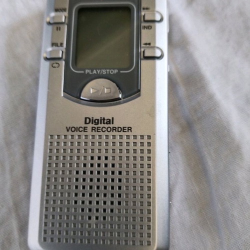 SANYO Journalistic Radio Voice Recorder like new