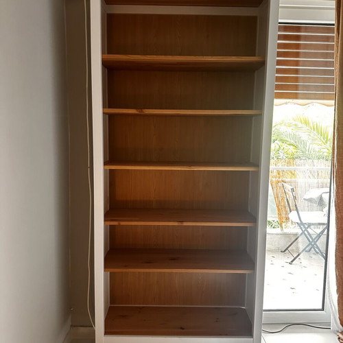 Hemnes Ikea bookcase 197.7 cm height x 89.1 cm width x 0.37 m depth