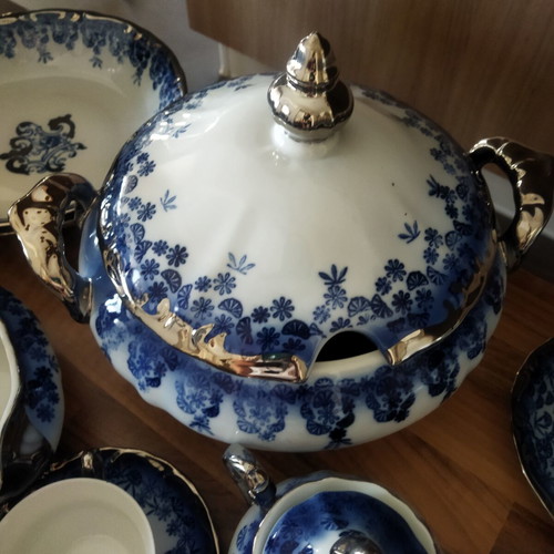 Vintage Apulum Porcelain Dining Set 87 pcs and Oneida Cutlery 69 pcs like new