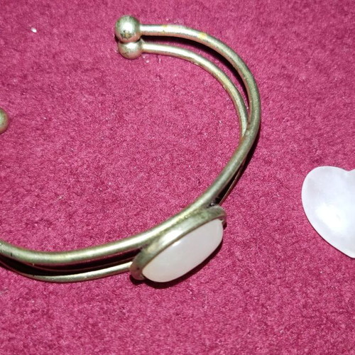 Bracelet and heart from rose quartz used, pink and silver