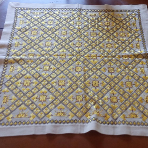 Karsaniko Embroidered Lefkadian Tablecloth vintage, like new