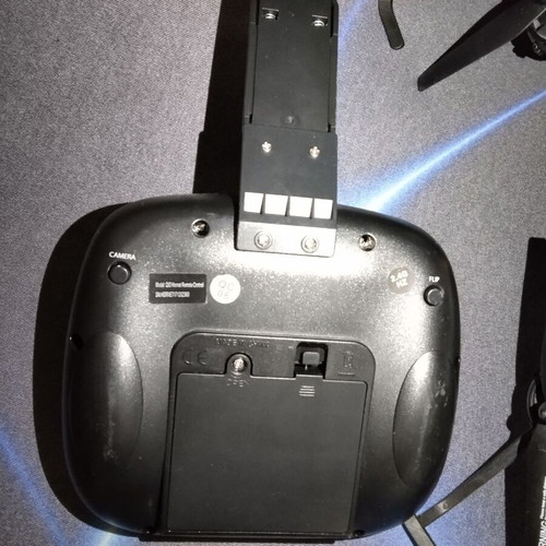 QimmiQ Hornet drone quadcopter with 2MP camera like new