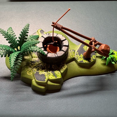 Playmobil island with well like new
