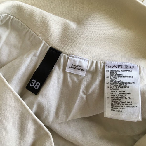 H&M white cotton mini skirt like new with gold stripes