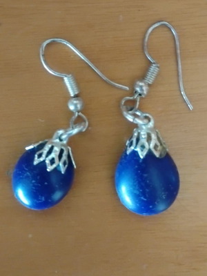 Earrings with lapis stone like new, blue