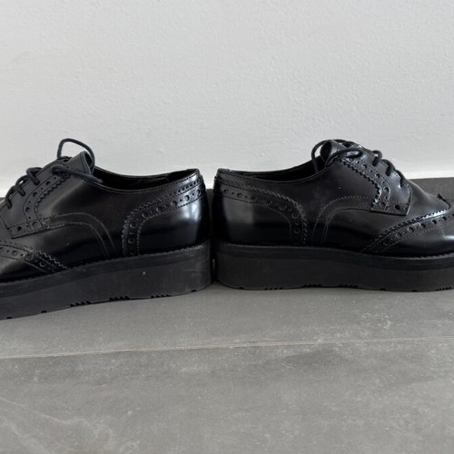 Booster black Oxford shoes like new, size 38, platform sole